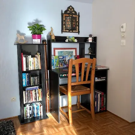 Lo'gite L'allee Du Val Holiday home Lalaye