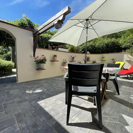 Holiday home Lo'gite L'allee Du Val