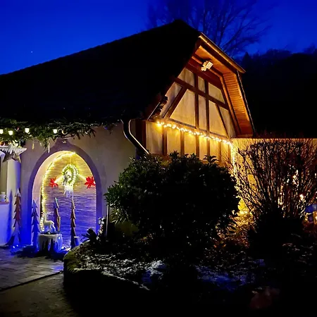 Lo'gite L'allee Du Val Lalaye